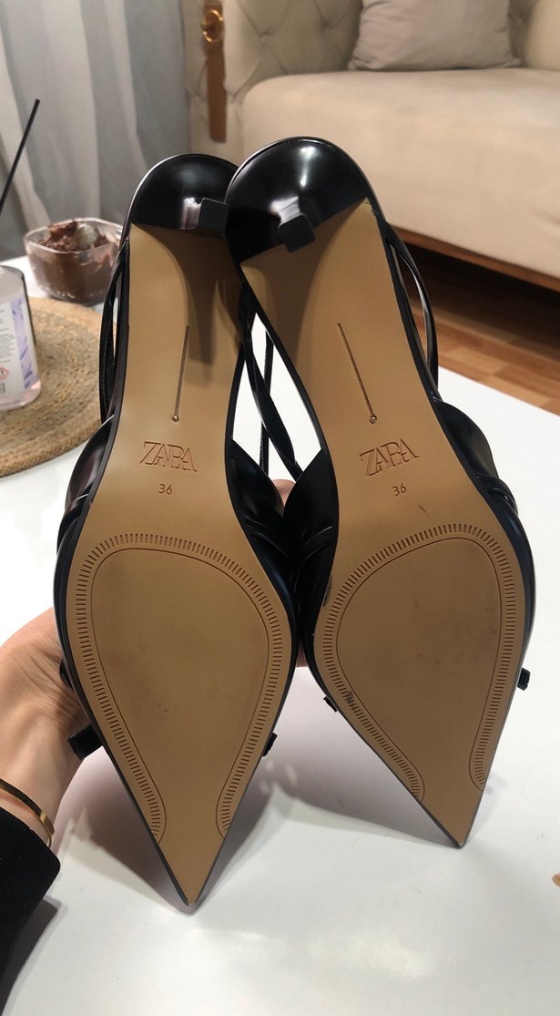 Siyah Fiyonklu Stiletto Topuklu Kadın Ayakkabı - Görsel 4