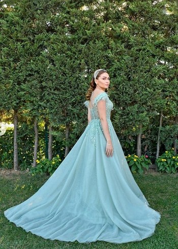 s Beden yeşil Renk Boncuk İşlemeli V Yaka Uzun Gri Nişan Elbisesi