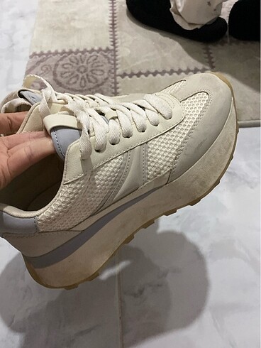 Zara spor ayakkabı