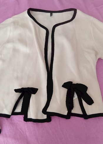 Kızlar için düğmeli beyaz bolero - Görsel 4