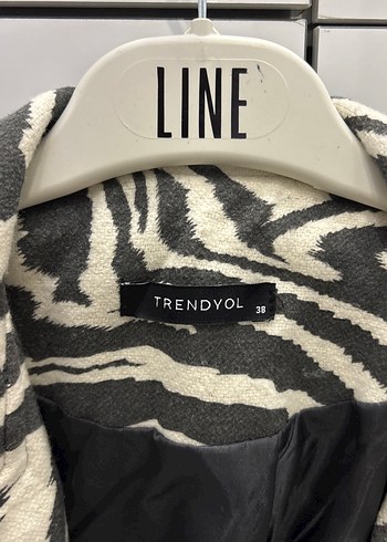 Trendyol & Milla Milla zebra desen blazer ceket