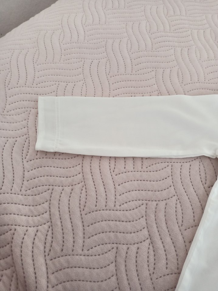 Kız Çocuk Beyaz Nakışlı Uzun Kollu Bluz - Görsel 4