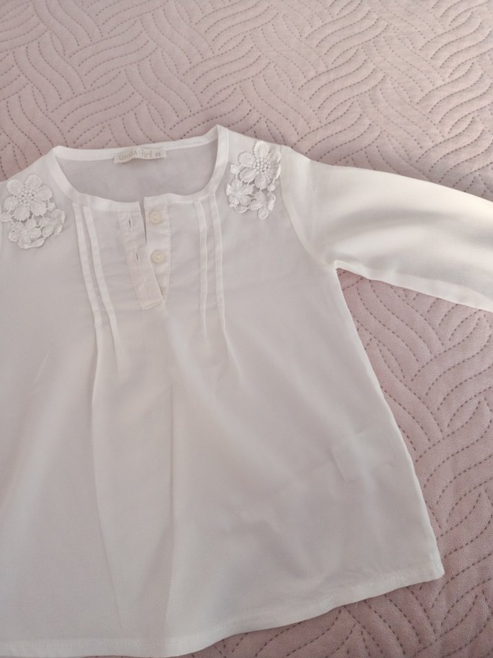 Kız Çocuk Beyaz Nakışlı Uzun Kollu Bluz - Görsel 2