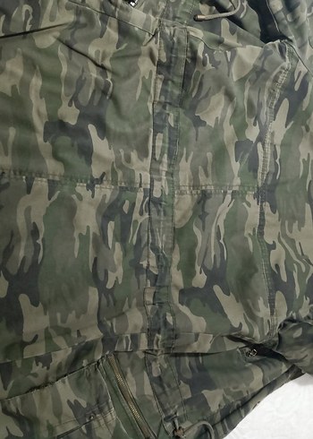 Gri Kamuflaj Desenli Kürklü Kadın Mont - Görsel 12