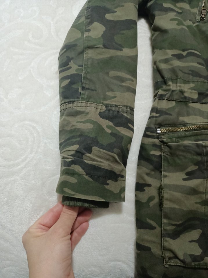 Gri Kamuflaj Desenli Kürklü Kadın Mont - Görsel 4