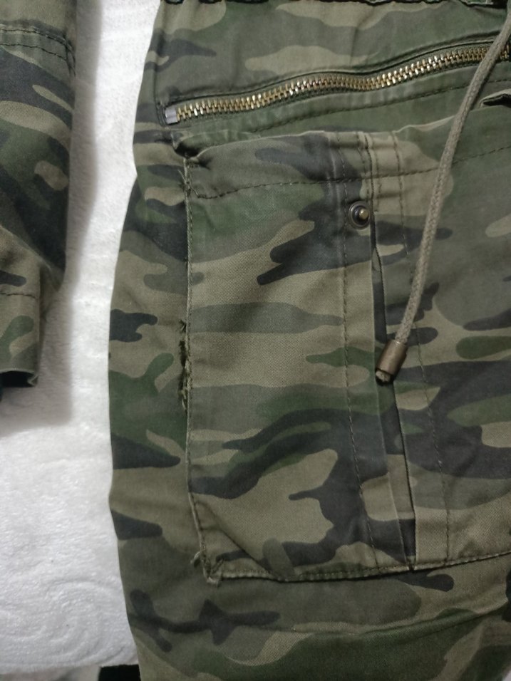 Gri Kamuflaj Desenli Kürklü Kadın Mont - Görsel 3