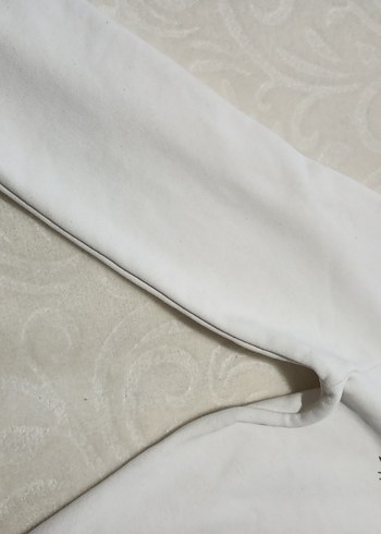 Gri Kirpik ve Kırmızı Dudak Baskılı Tişört - Görsel 7