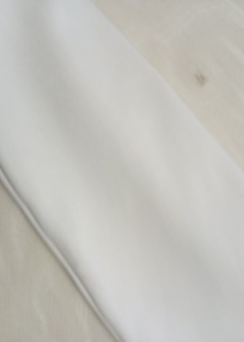 Gri Kirpik ve Kırmızı Dudak Baskılı Tişört - Görsel 8