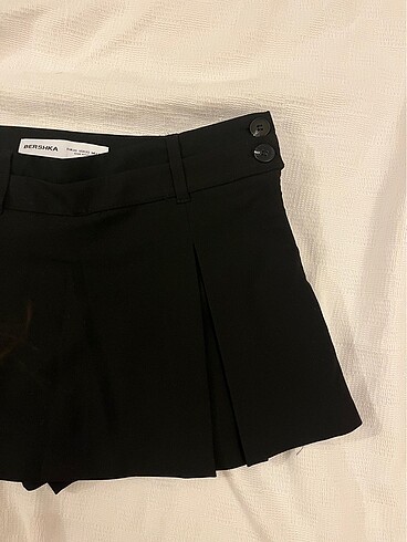 xs Beden Bershka pileli şort etek