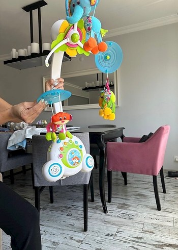 Tiny Love Renkli Fil Figürlü Müzikli Bebek Oyuncağı