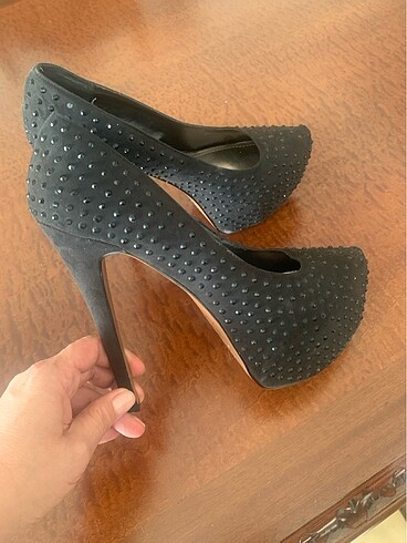 40 Beden siyah Renk Siyah taşlı stiletto