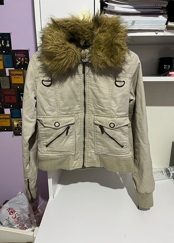 Kürk Detaylı Bej Deri Kadın Mont