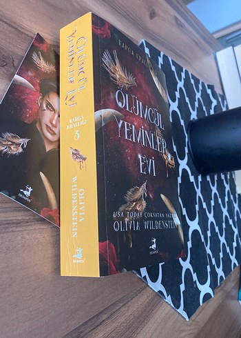 Beden Ölümcül Yeminler Evi - Olivia Wildenstein