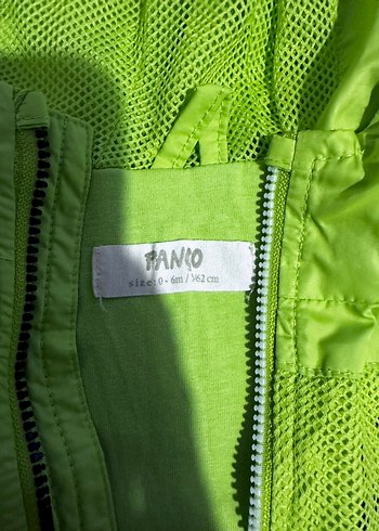 Erkek Çocuk Parlak Yeşil Kapüşonlu Yağmurluk - Görsel 3