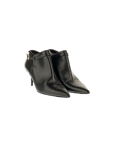 Burberry Burberry Bot %70 İndirimli.