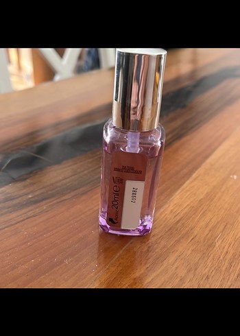 L'Oréal Revitalift Gençleştirici Serum - Görsel 3