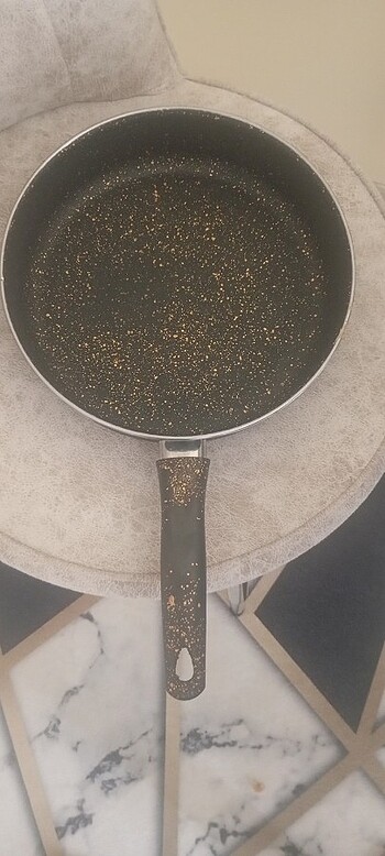 Royal granit tava