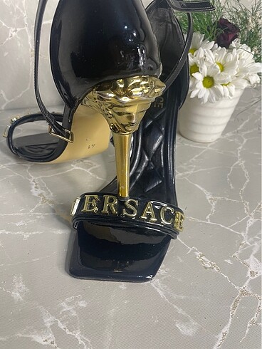 41 Beden Versace 41 no topuklu ayakkabı mini versace çanta
