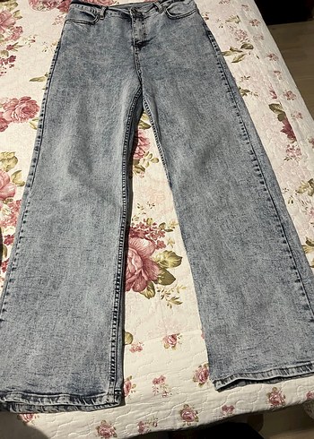 Gri Batik Desenli Bol Kesim Kadın Kot Pantolon - Görsel 3