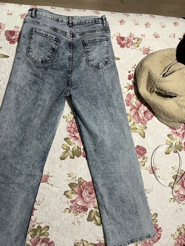 Gri Batik Desenli Bol Kesim Kadın Kot Pantolon - Görsel 4