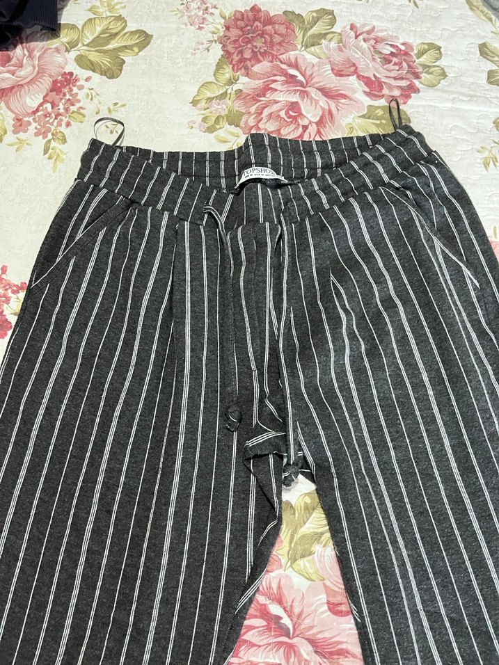 Çizgili Gri Piliseli Kadın Kumaş Pantolon - Görsel 3