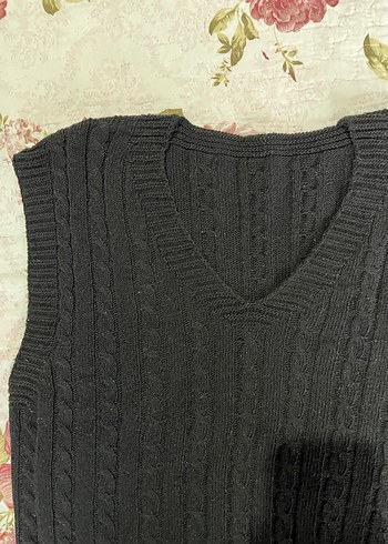 Siyah V Yaka Örgü Kadın Süveter - Görsel 3