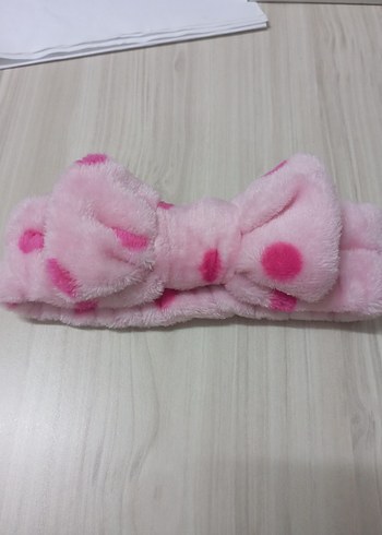 Diğer Pembe Puantiyeli Peluş Fiyonk Saç Bandı