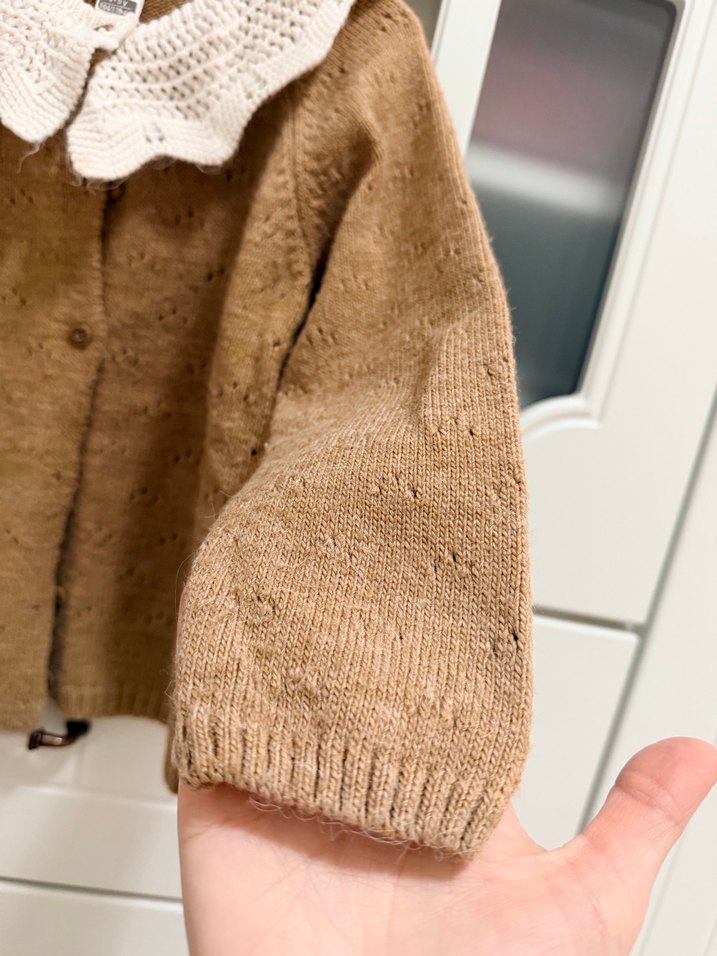 Kız Çocuk Bej Örgü Hırka yaka detaylı - Görsel 4