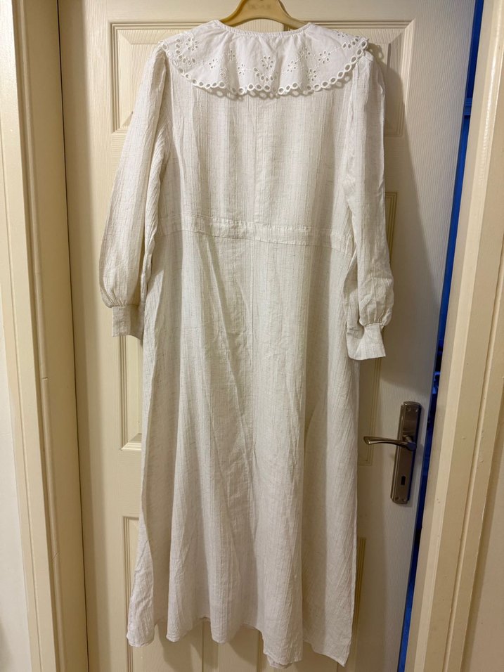 Beyaz Uzun Fisto yakalı Elbise - Görsel 5