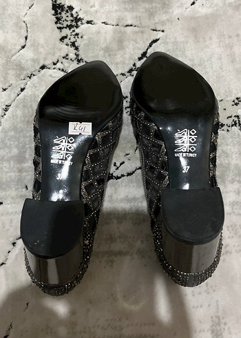 Gri Parlak  Desenli Stiletto Topuklu Kadın Ayakkabı - Görsel 6