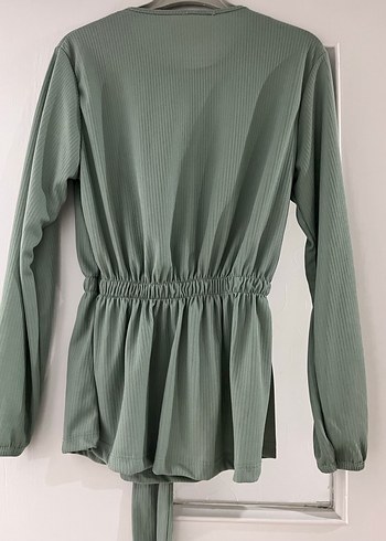 Kemer Detaylı Uzun Kollu Kadın Bluz - Görsel 4