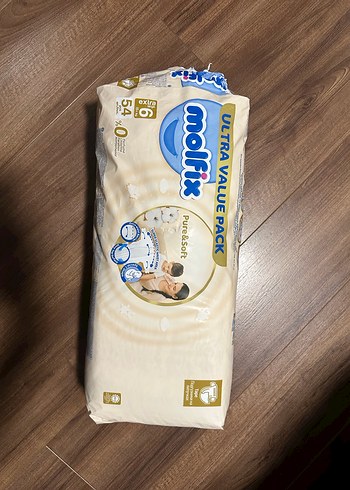 Molfix Pack Pure & Soft 6 numara Bebek Bezi