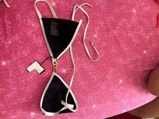 Network bikini üstü