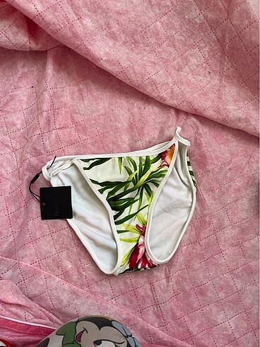 bikini altı