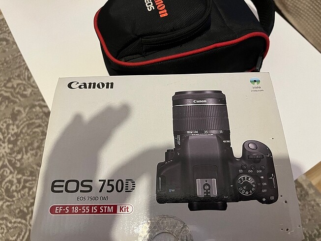 Canon 750d fotoğraf makinası