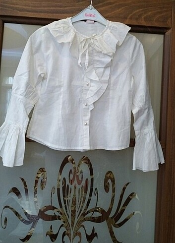 BÜCÜRÜK marka,7-8 yaş kız çocuk için inci düğmeli beyaz gömlek