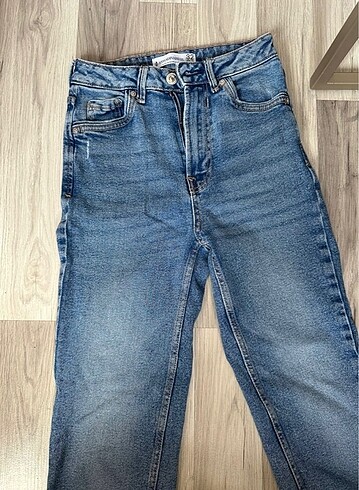 Stradivarius Stradivarius mom Jean