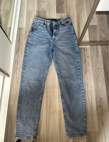Mavi mom Jean