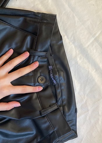 Zara Deri Siyah Kadın Pantolon, Kemerli, Düz Kesim