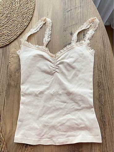 Bershka Bershka Butteryellow Dantelli Crop Atlet