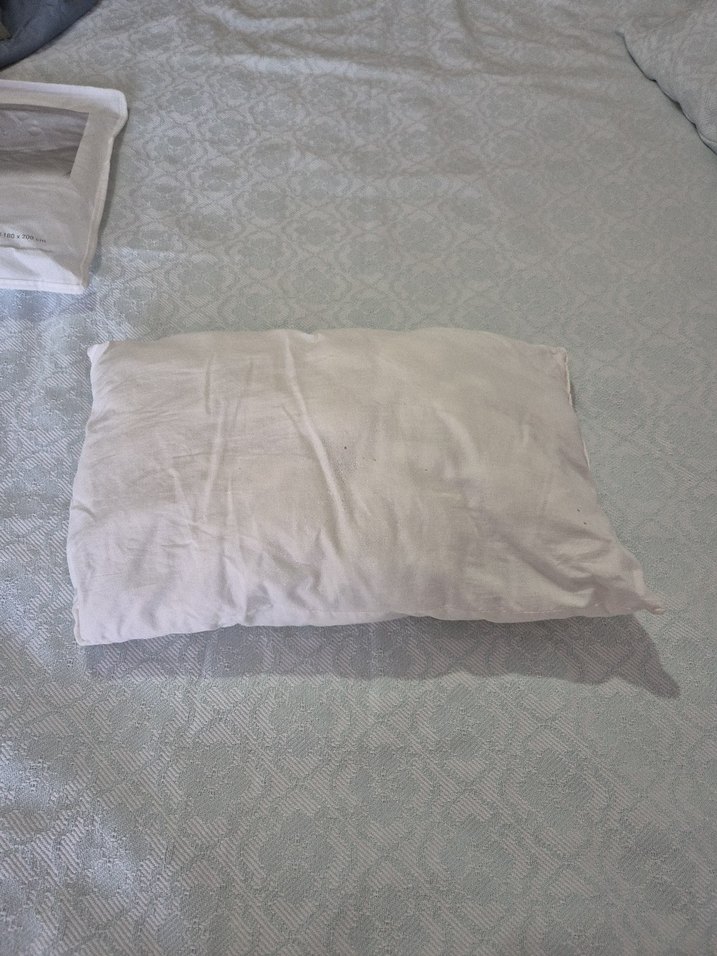 Beyaz Renkli Yumuşak Bebek Yastığı - Görsel 2