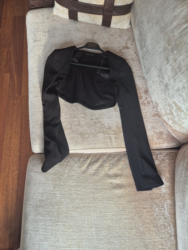 Guess Marciano Kadın Siyah Crop Kesim Ofis Blazer Ceket - Görsel 2