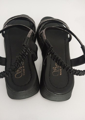 Yılan Desenli Siyah Dolgu Topuklu Kadın Sandalet - Görsel 2