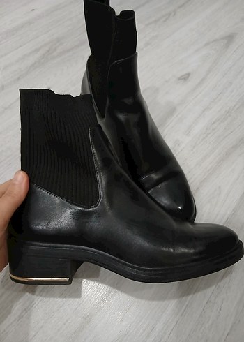 Siyah Deri Kadın Bot, Kalın Topuk, Tokalı - Görsel 4