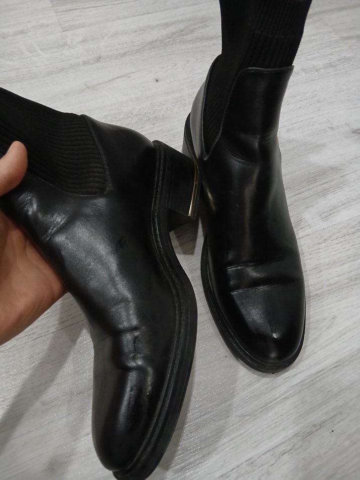 Siyah Deri Kadın Bot, Kalın Topuk, Tokalı - Görsel 2