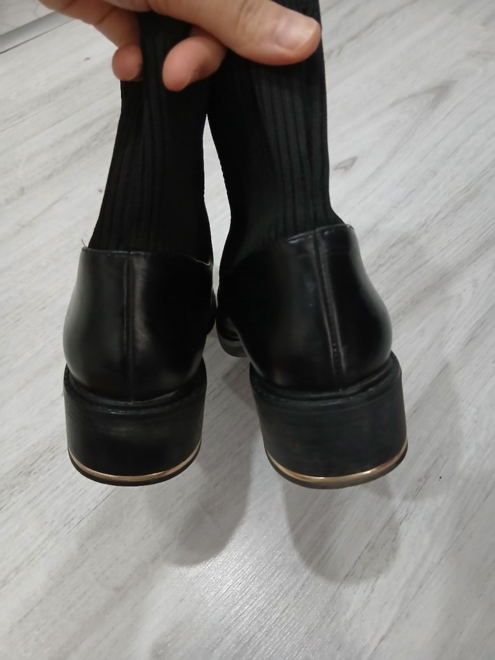 Siyah Deri Kadın Bot, Kalın Topuk, Tokalı - Görsel 3