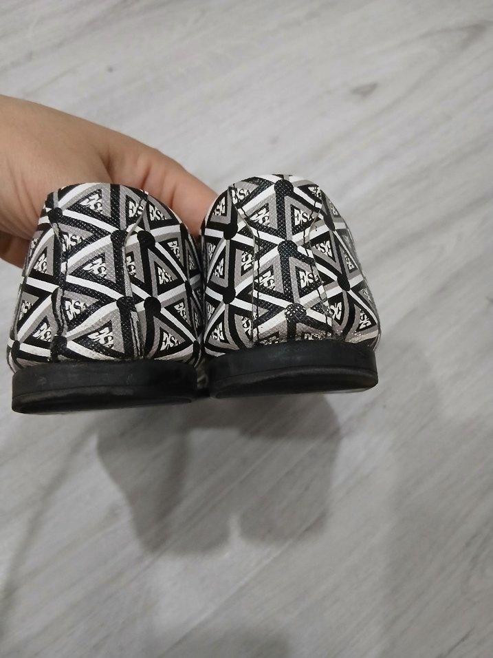 Kadın Gri Yılan Desenli Tokalı Topuklu Babet - Görsel 4