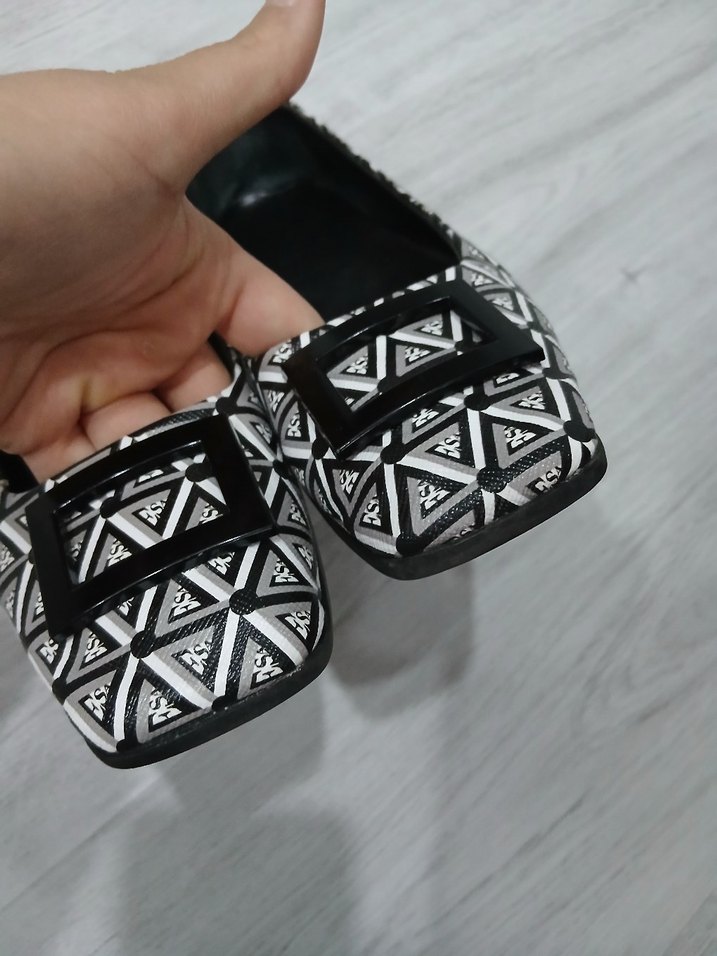 Kadın Gri Yılan Desenli Tokalı Topuklu Babet - Görsel 2