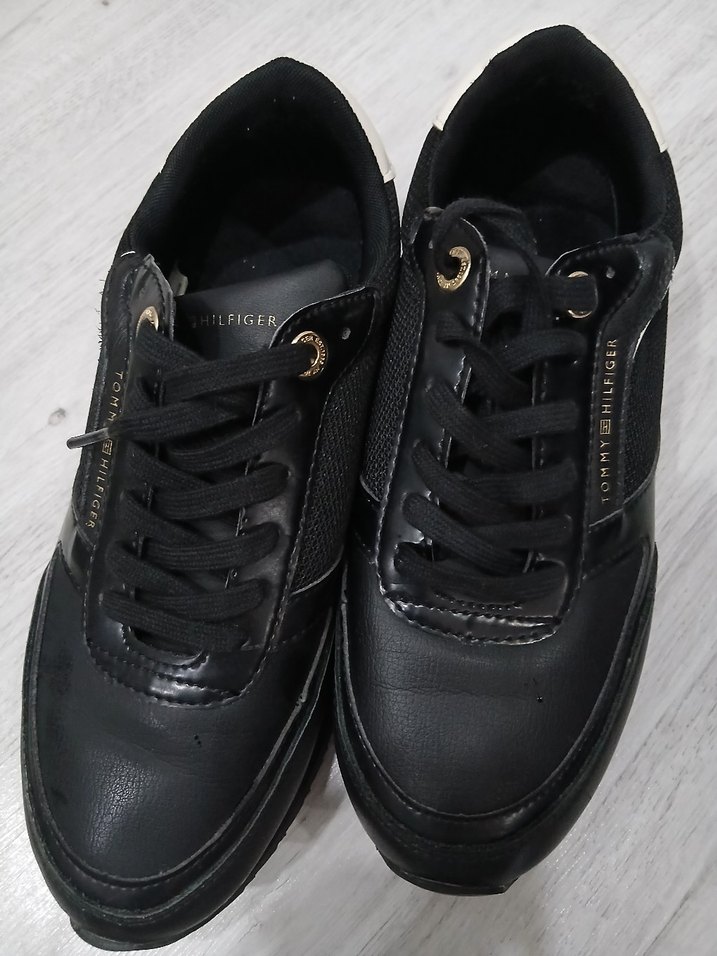 Siyah Dolgu Topuklu Bağcıklı Kadın Spor Ayakkabı - Görsel 4