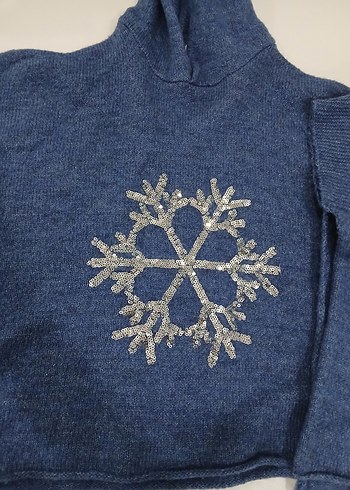 Kız Çocuk Kapüşonlu Nakışlı Triko Panço - Görsel 3